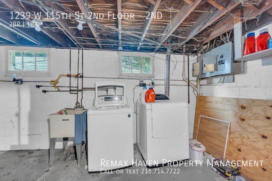1239 W 115th St | Unit 2, Cleveland - Spacious 2-bed 1-bath multi-family home! Gas Included! property image