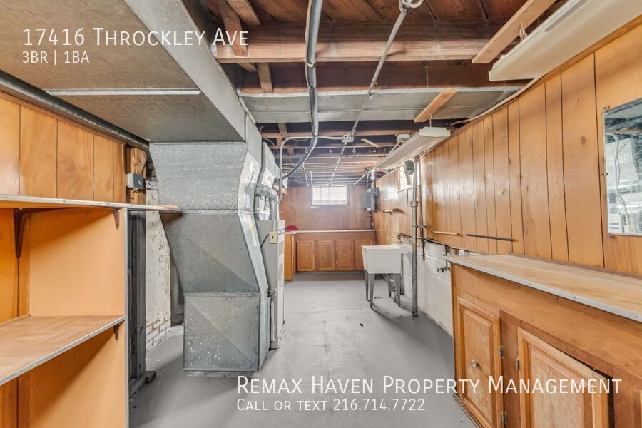 17416 Throckley Ave, Cleveland - Spacious 3-bed 1-bath single-family home! property image