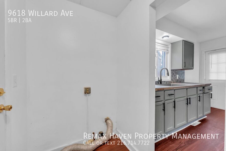 9618 Willard Ave, Cleveland - Spacious 5-bed 2-bath single-family home! property image