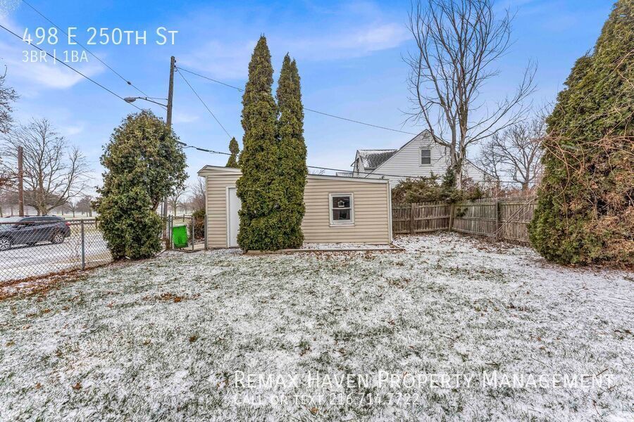 498 E 250th St, Euclid - Spacious 3-bed 1-bath single-family home! property image