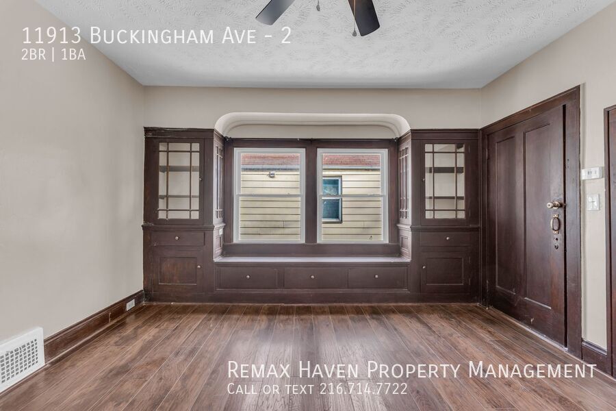 11913 Buckingham Ave | UP, Cleveland - Spacious 2-bed 1-bath multi-family home! property image