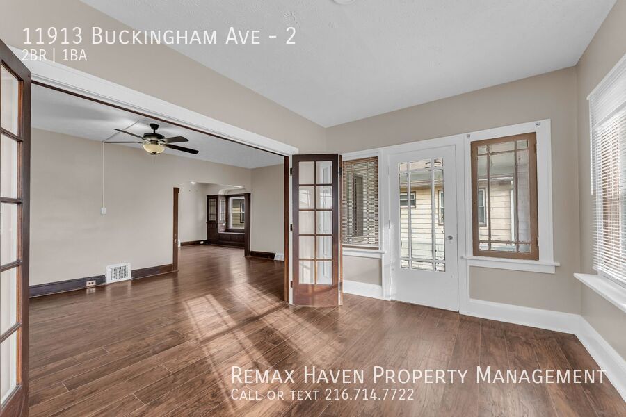 11913 Buckingham Ave | UP, Cleveland - Spacious 2-bed 1-bath multi-family home! property image