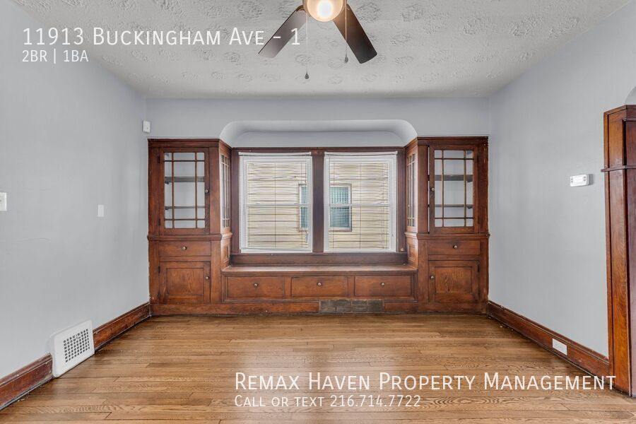 11913 Buckingham Ave | DN, Cleveland - Spacious 2-bed 1-bath multi-family home! property image