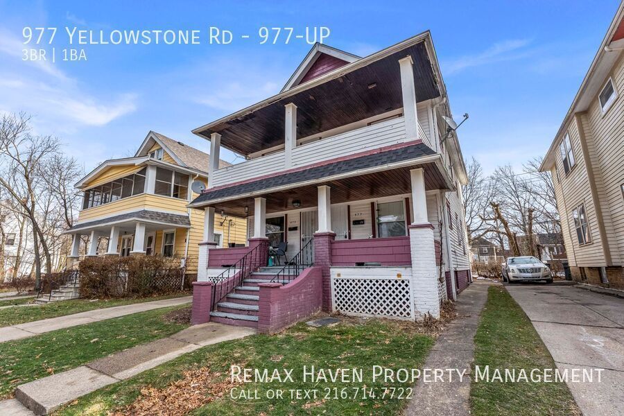 977 Yellowstone Rd | UP, Cleveland Heights - Spacious 3-bed 1-bath multi-family home! property image