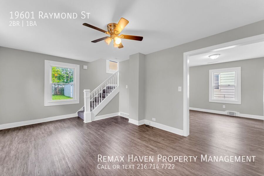 19601 Raymond St, Maple Heights - Spacious 2-bed 1-bath single-family home! property image
