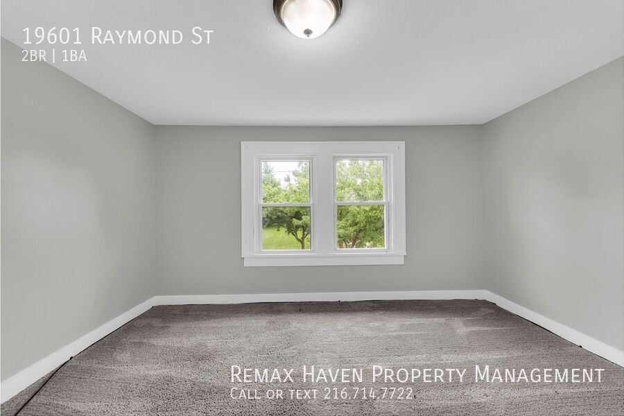 19601 Raymond St, Maple Heights - Spacious 2-bed 1-bath single-family home! property image