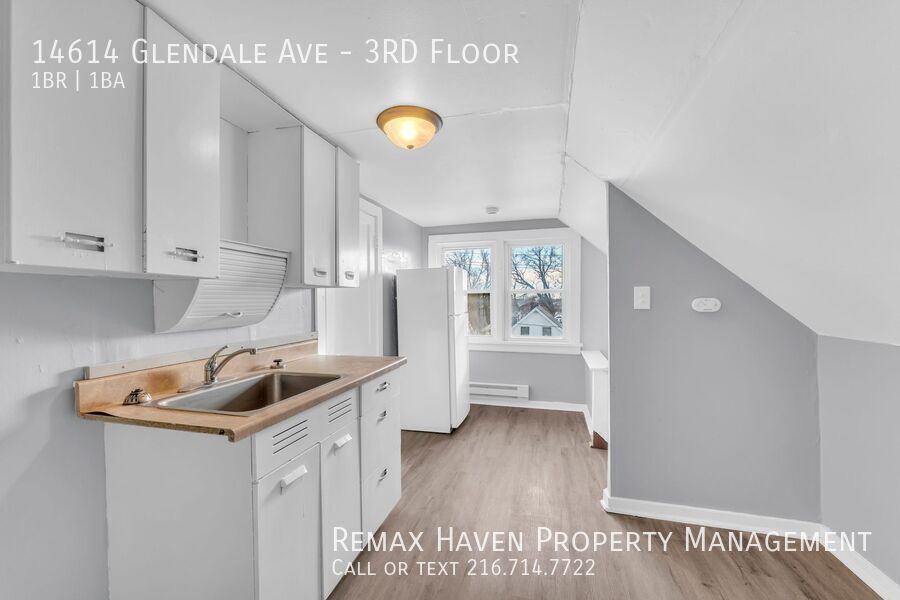 14614 Glendale Ave | Unit 3, Cleveland - 1-bath - studio apartment! property image