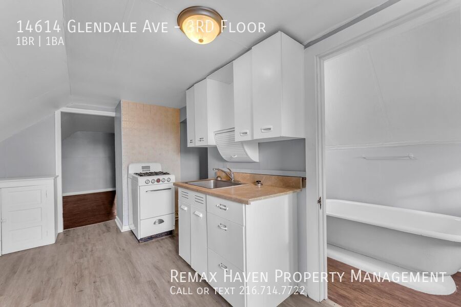 14614 Glendale Ave | Unit 3, Cleveland - 1-bath - studio apartment! property image
