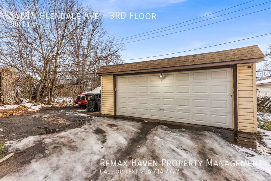 14614 Glendale Ave | Unit 3, Cleveland - 1-bath - studio apartment! property image