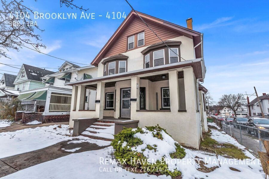 4104 Brooklyn Ave | Left Side, Cleveland - Spacious 3-bed 1-bath multi-family home! property image