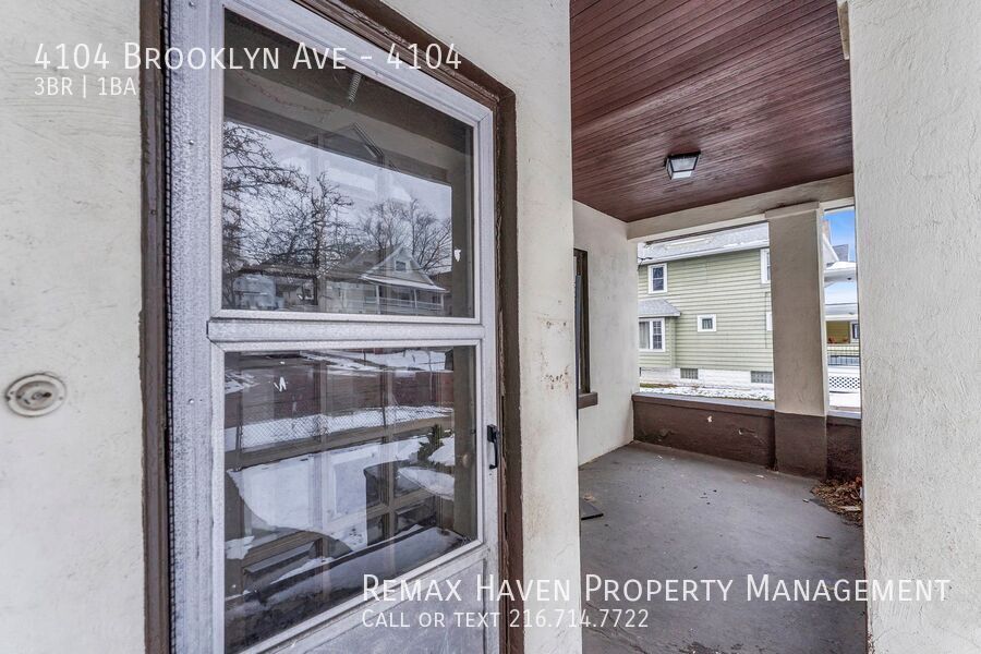 4104 Brooklyn Ave | Left Side, Cleveland - Spacious 3-bed 1-bath multi-family home! property image