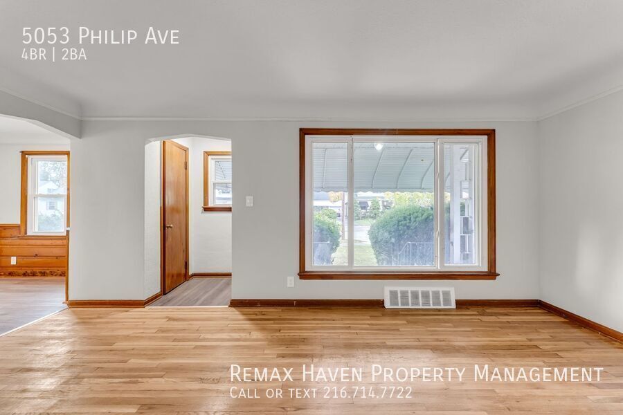 5053 Philip Ave, Maple Heights - Spacious 4-bed 2-bath single-family home! property image
