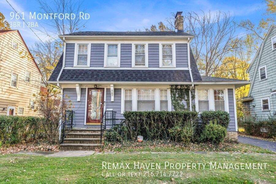 961 Montford Rd, Cleveland Heights - Spacious 3-bed 2-bath single-family home! property image