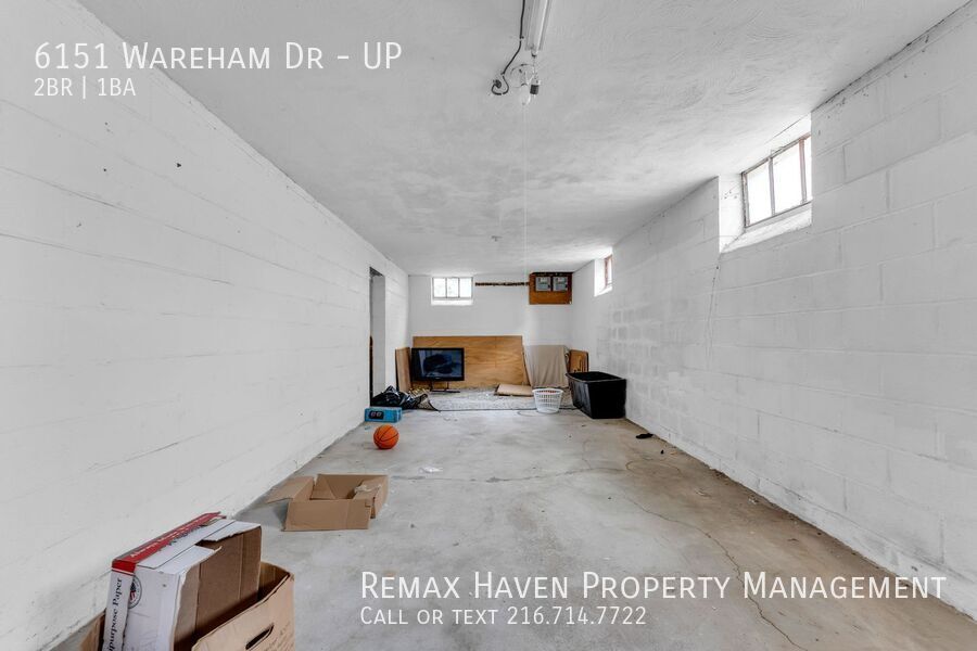 6151 Wareham Dr. UP, Parma - Spacious 2 bed 1 bath multi-family home! property image