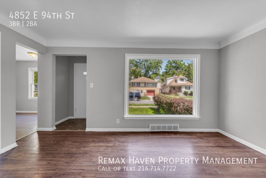 4852 E 94th St, Garfield Heights - Spacious 3-bed 1.5 -bath single-family home! property image