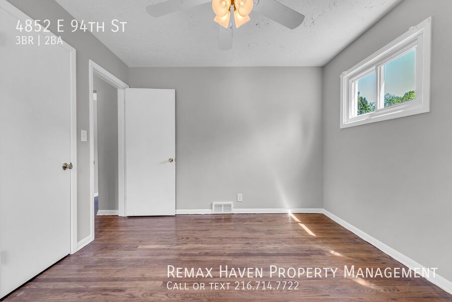 4852 E 94th St, Garfield Heights - Spacious 3-bed 1.5 -bath single-family home! property image