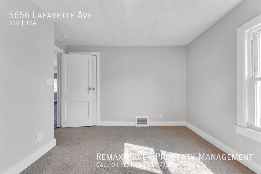 5656 Lafayette Ave, Maple Heights - Spacious 3-bed 1-bath single-family home! property image