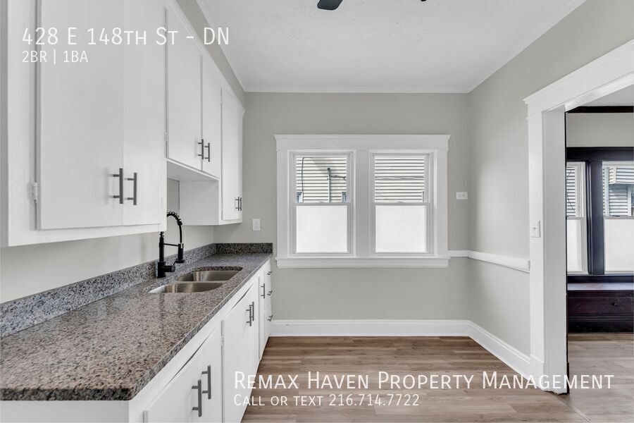428 E 148th St | DN, Cleveland - Spacious 2 bed 1 bath multi-family home! property image