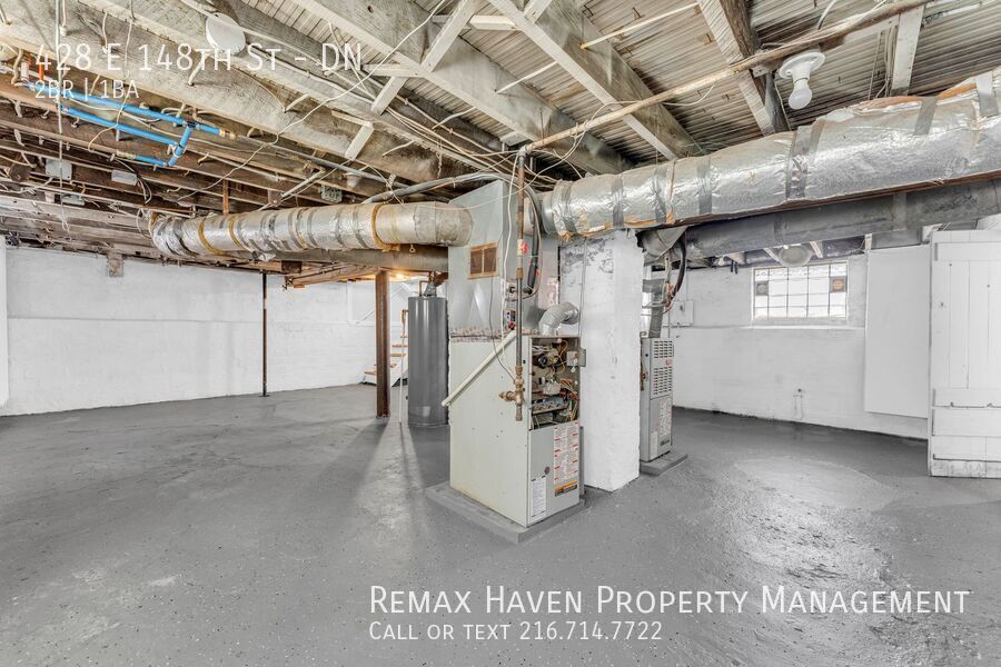 428 E 148th St | DN, Cleveland - Spacious 2 bed 1 bath multi-family home! property image