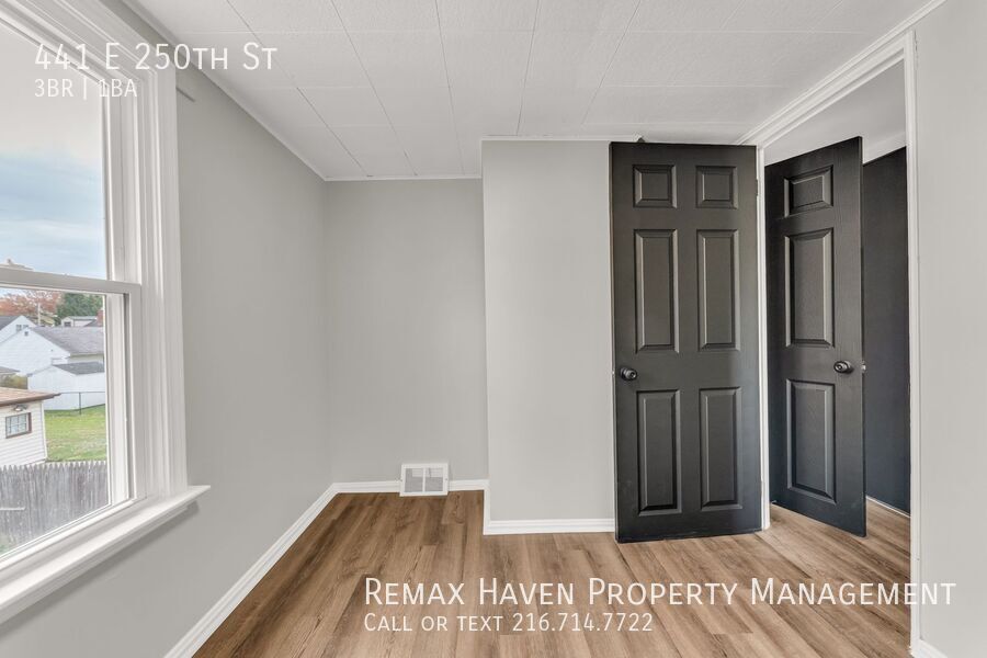 441 E 250th St, Euclid - Spacious 3-bed 1-bath single-family home! property image