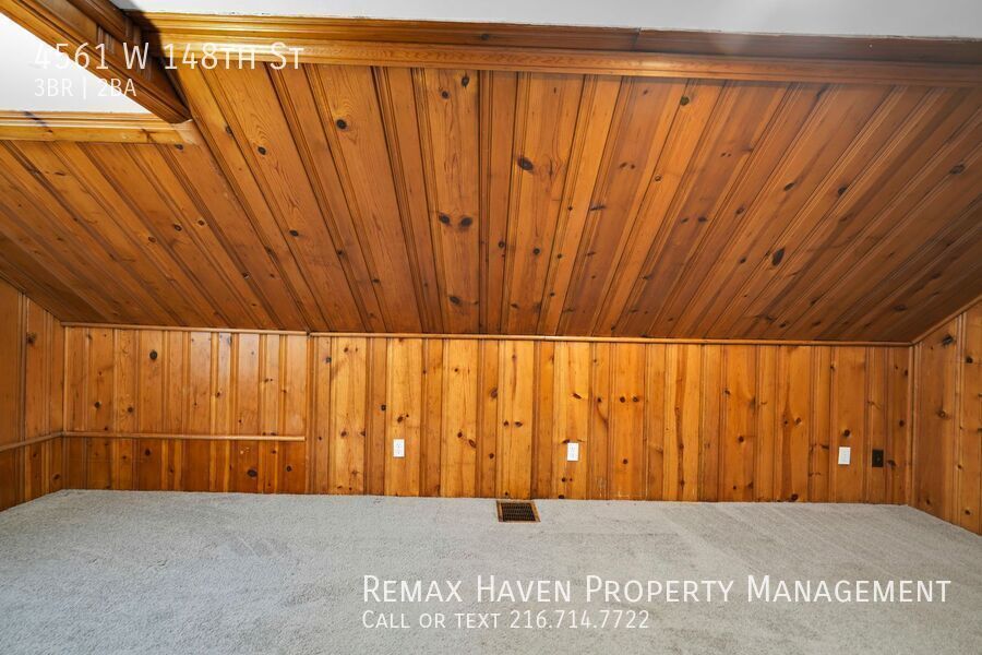 4561 W 148th St, Cleveland - Spacious 3-bed 1.5-bath single-family home! property image