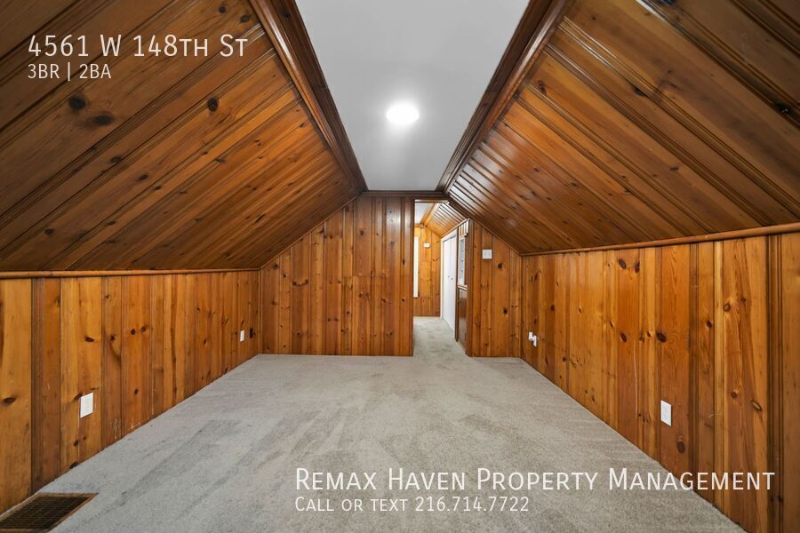 4561 W 148th St, Cleveland - Spacious 3-bed 1.5-bath single-family home! property image