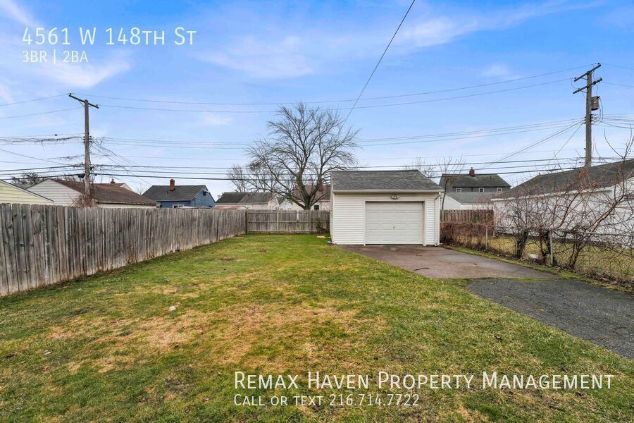 4561 W 148th St, Cleveland - Spacious 3-bed 1.5-bath single-family home! property image