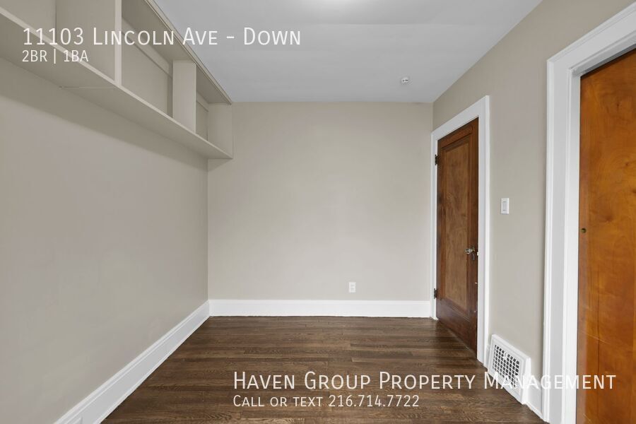 11103 Lincoln Ave | DN, Garfield Heights - Spacious 2-bed 1-bath multi-family home! property image