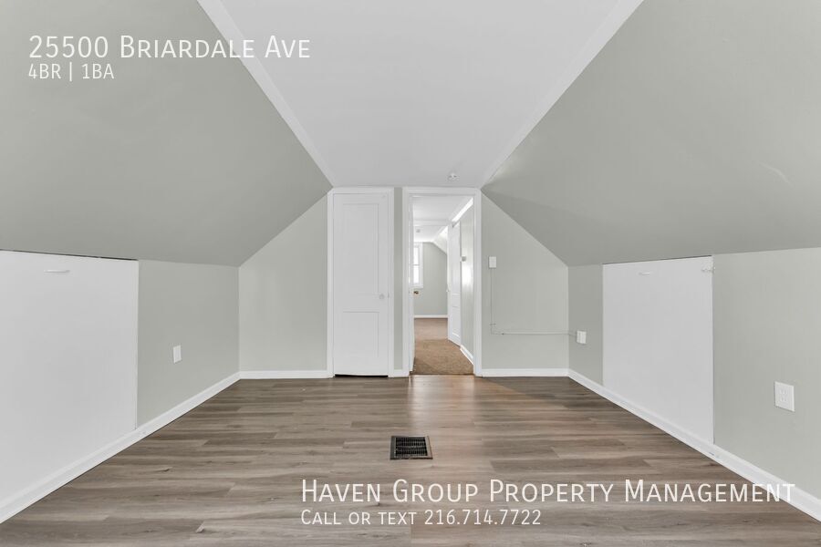 25500 Briardale Ave, Euclid - Spacious 4-bed 1 -bath single-family home! property image