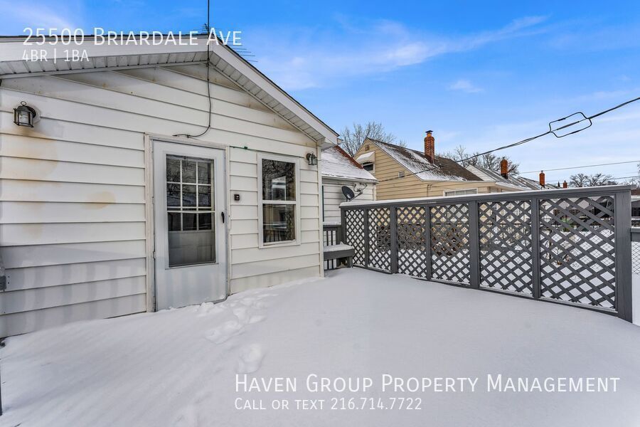 25500 Briardale Ave, Euclid - Spacious 4-bed 1 -bath single-family home! property image