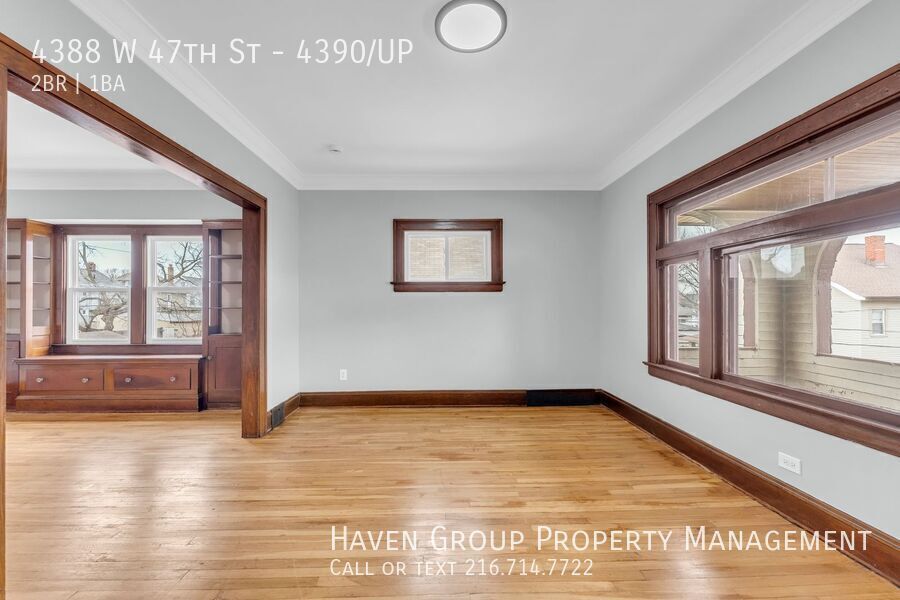 4388 W 47th St | UP, Cleveland - Bright Upstairs Unit with Charming Front Porch! property image
