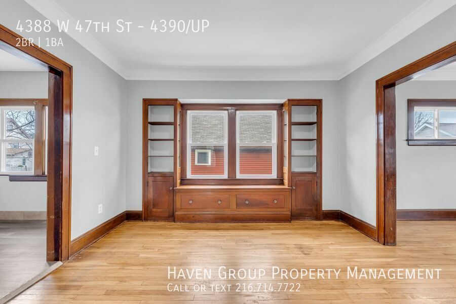 4388 W 47th St | UP, Cleveland - Bright Upstairs Unit with Charming Front Porch! property image