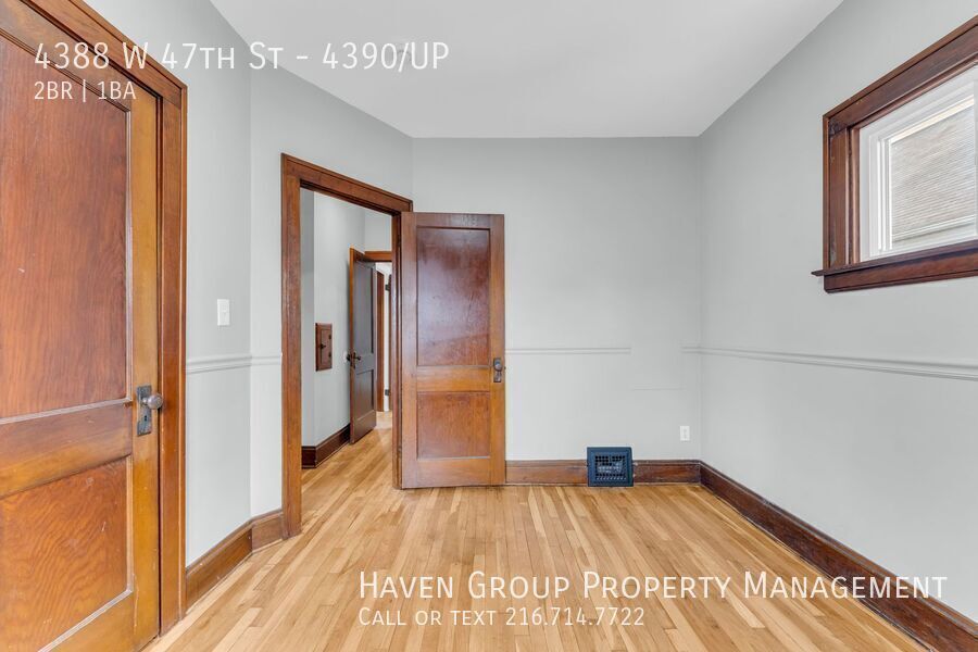4388 W 47th St | UP, Cleveland - Bright Upstairs Unit with Charming Front Porch! property image