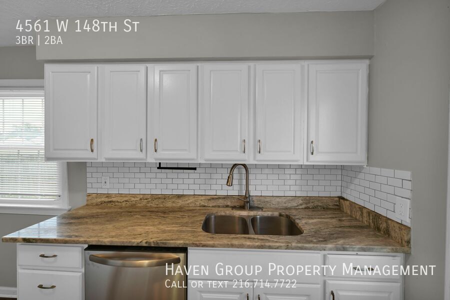 4561 W 148th St, Cleveland - Spacious 3-bed 1.5-bath single-family home! property image