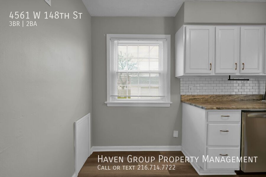 4561 W 148th St, Cleveland - Spacious 3-bed 1.5-bath single-family home! property image