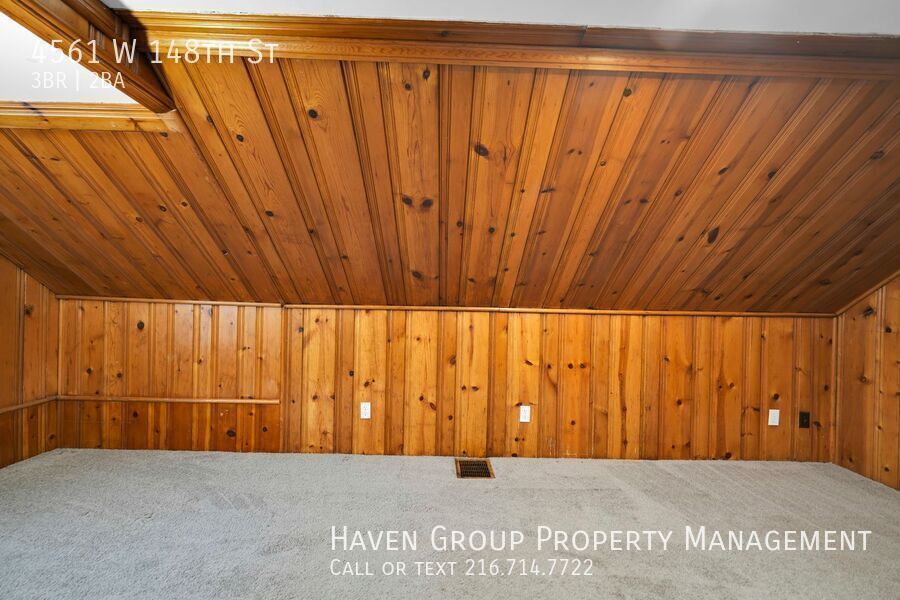 4561 W 148th St, Cleveland - Spacious 3-bed 1.5-bath single-family home! property image