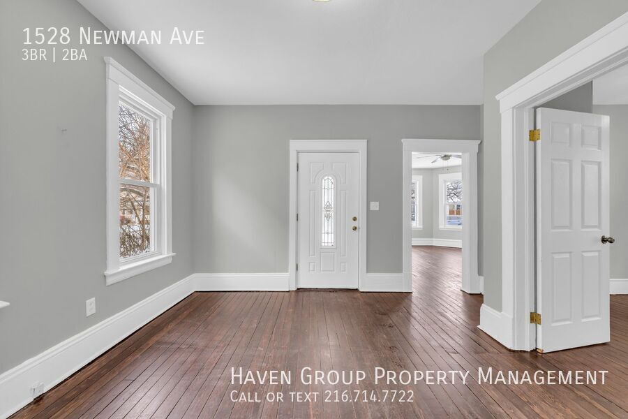 1528 Newman Ave, Lakewood - Spacious 3-bed 2-bath single-family home! property image