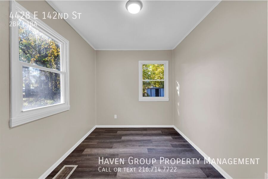 4428 E 142nd St, Cleveland - Spacious 2-bed 1-bath single-family home! property image