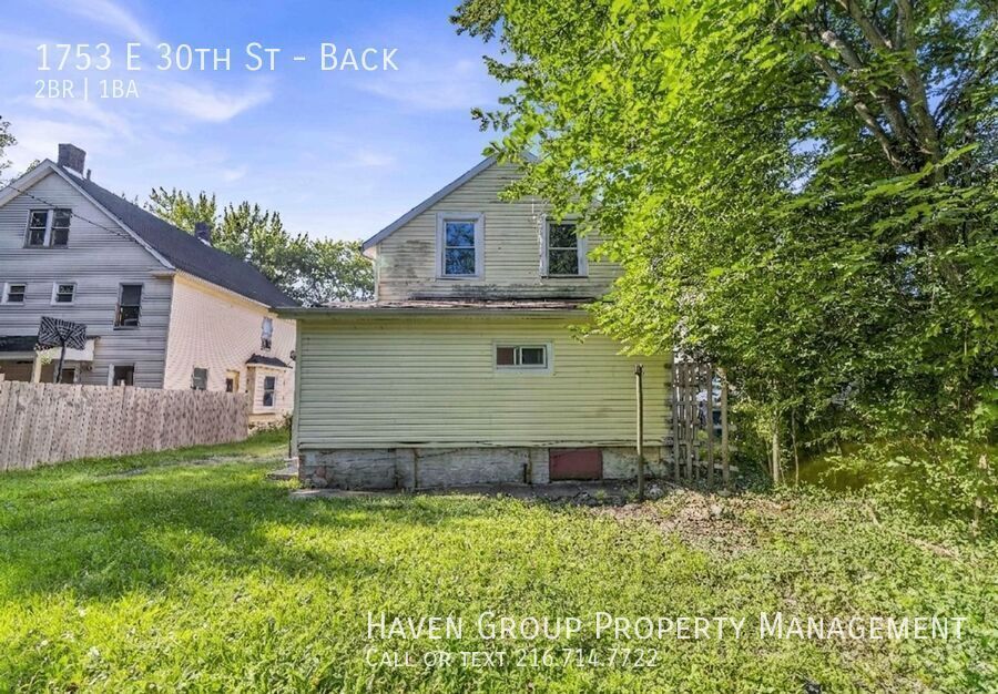 1753 E 30th St | Back, Lorain, OH 44055 - Spacious 2-bed 1-bath multi-family home! property image