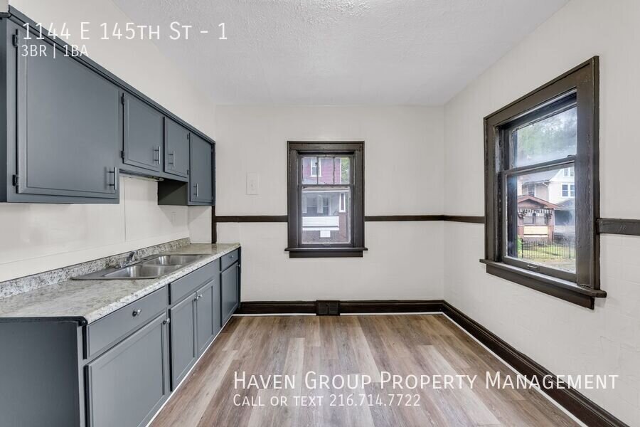 1144 E 145th St Cleveland, Ohio, 44110 - Spacious 3-bed 1-bath multi-family home! property image