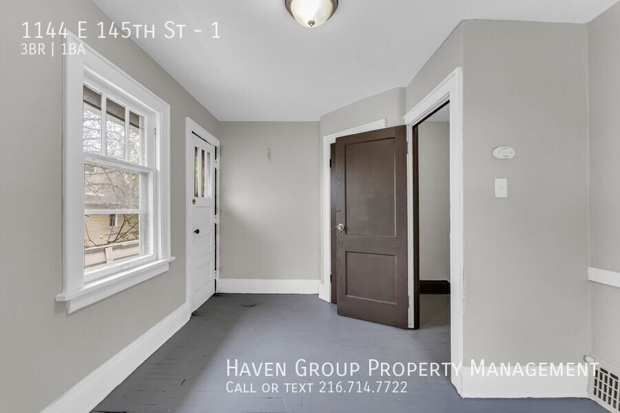 1144 E 145th St Cleveland, Ohio, 44110 - Spacious 3-bed 1-bath multi-family home! property image