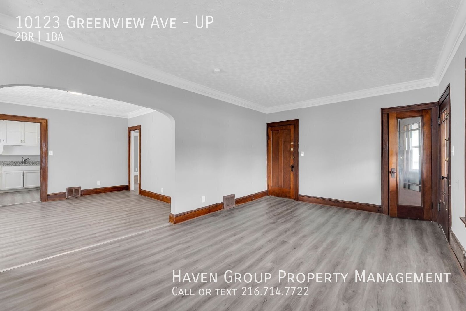 10123 Greenview Ave | UP, Garfield Heights, OH 44125 - Spacious 2-bed 1-bath multi-family home! property image