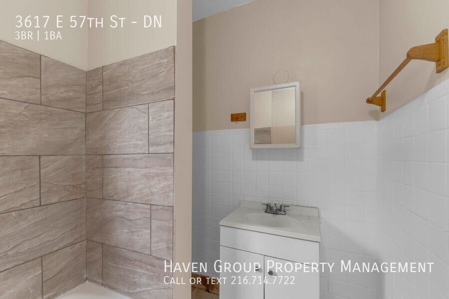 3617 E 57th St | DN, Cleveland, OH 44105 - Spacious 3-bed 1-bath multi-family home!  property image