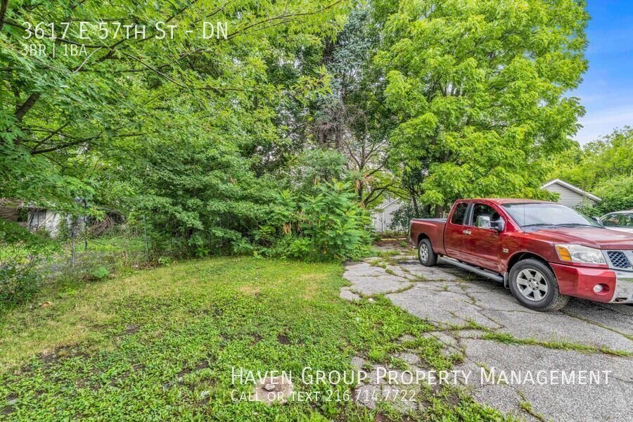 3617 E 57th St | DN, Cleveland, OH 44105 - Spacious 3-bed 1-bath multi-family home!  property image