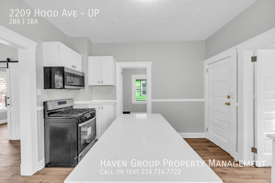 2209 Hood Ave | UP, Cleveland, OH 44109- Spacious 2-bed 1-bath multi-family home! property image