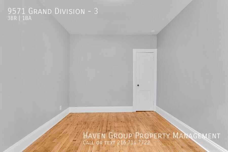 9571 Grand Division Ave | Unit 3, Cleveland, OH 44125- Spacious 3-bed 1-bath apartment! property image