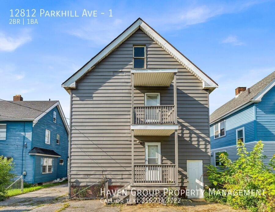 12812 Parkhill Ave | DN, Cleveland, OH 44120 - Spacious 2-bed 1-bath multi-family home! property image