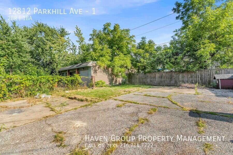 12812 Parkhill Ave | DN, Cleveland, OH 44120 - Spacious 2-bed 1-bath multi-family home! property image