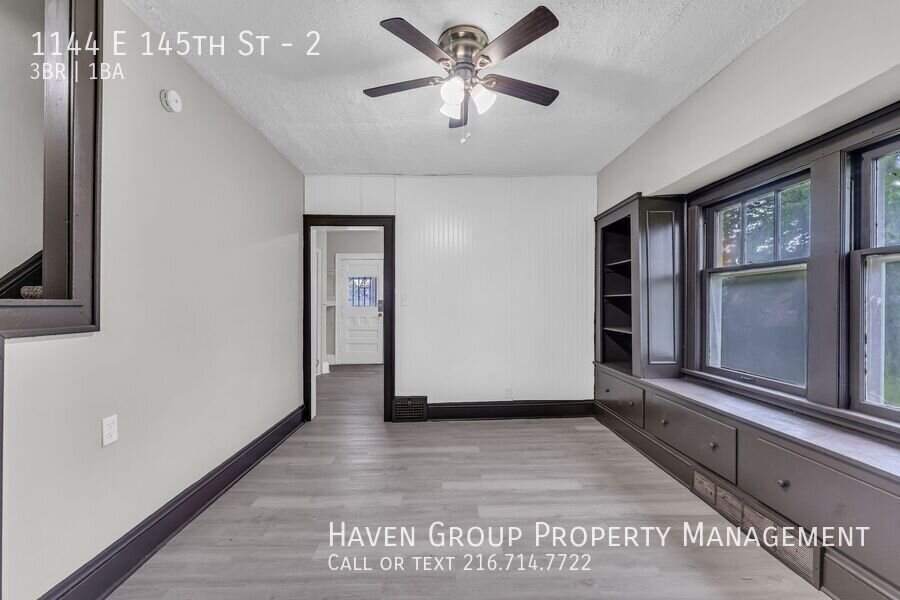1144 E 145th St Cleveland, Ohio, 44110 - Spacious 3-bed 1-bath multi-family home! property image