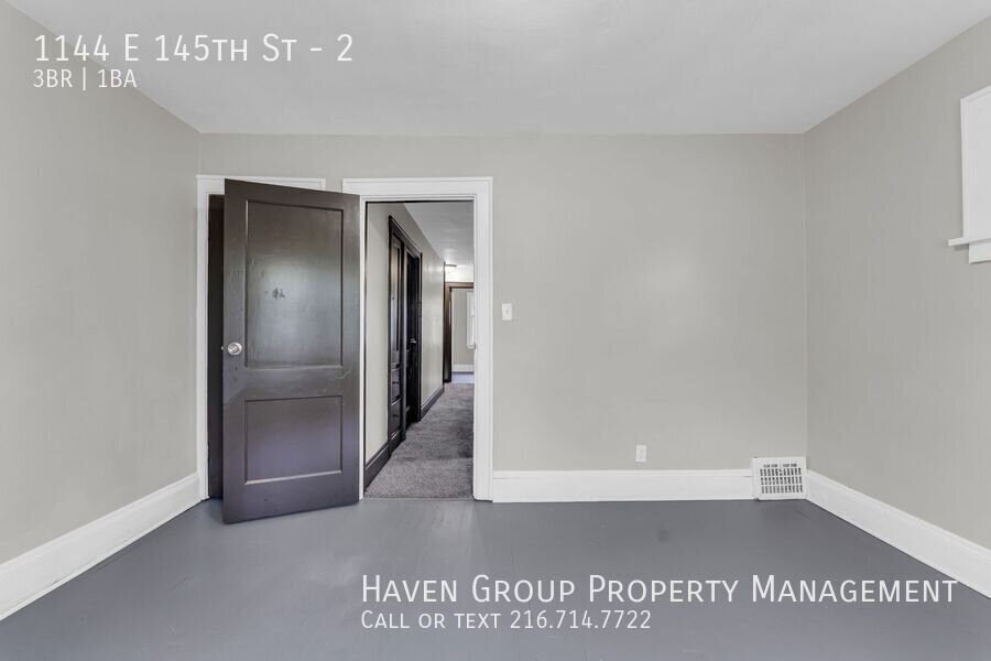 1144 E 145th St Cleveland, Ohio, 44110 - Spacious 3-bed 1-bath multi-family home! property image